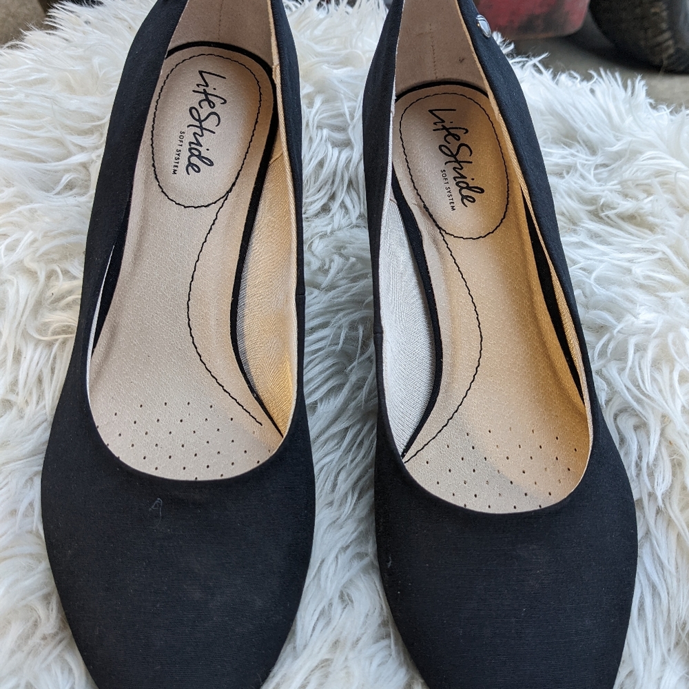 Life Stride Black Classic Heels Size 8.5W